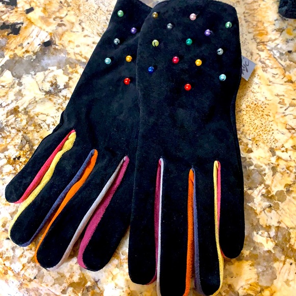 Gloves - Picture 4 of 6